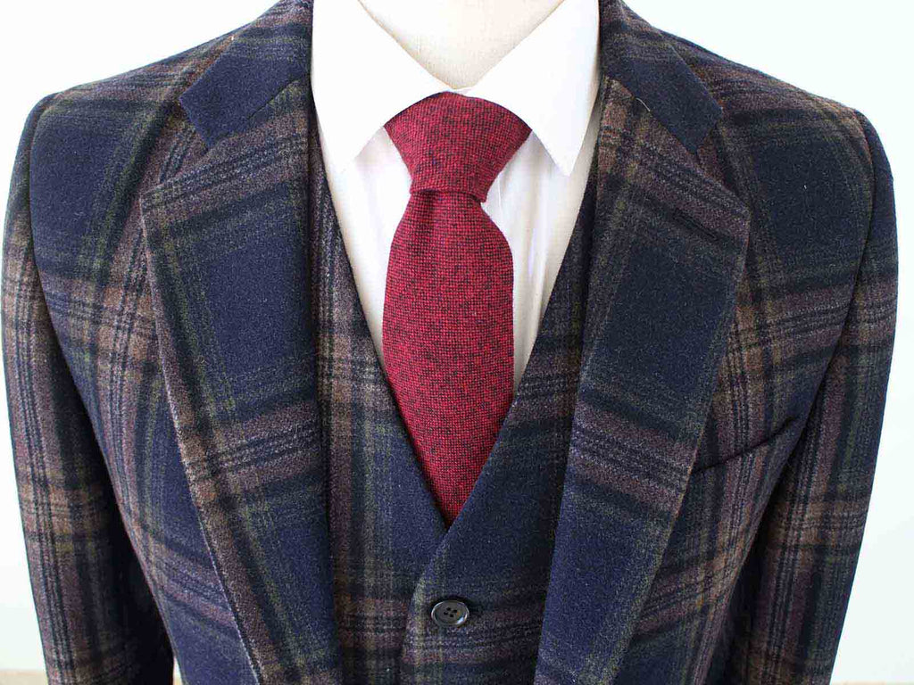 BDtailormade MIDNIGHT BLUE PLAID TWEED 3 PIECE SUIT - BDtailormade TWEED SUITStweedmaker hockerty menstweedsuit